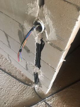 Electrician, instalații electrice interioare